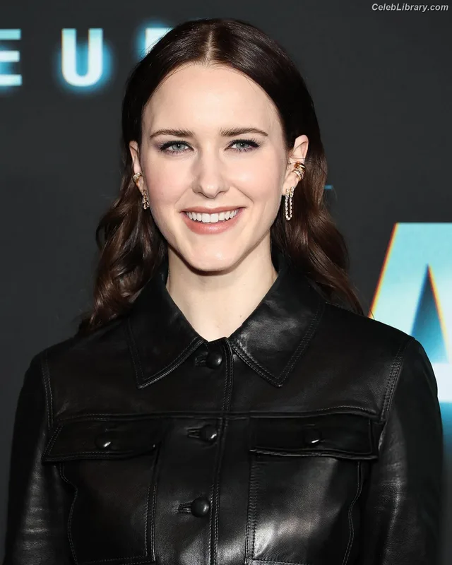 Rachel Brosnahan photo 13 of 1301