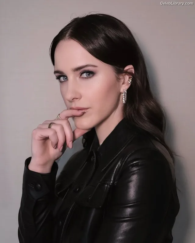 Rachel Brosnahan photo 19 of 1301