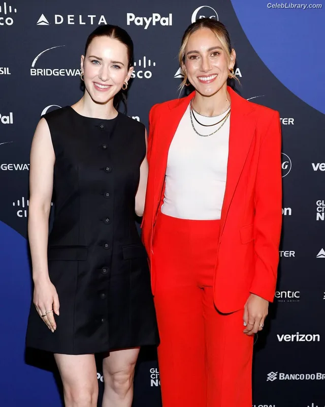 Rachel Brosnahan photo 11 of 1301