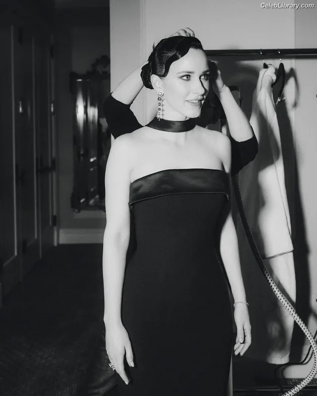 Rachel Brosnahan photo 6 of 1301