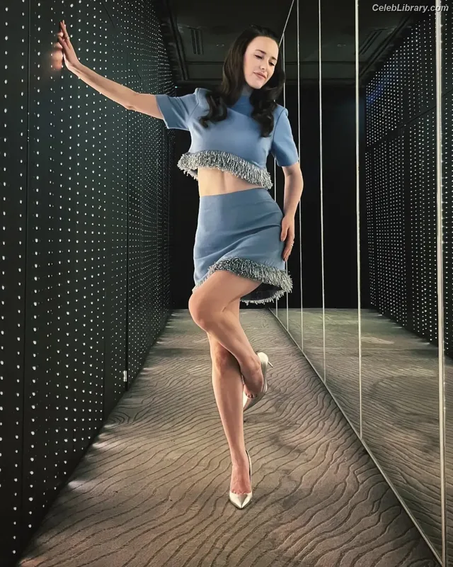 Rachel Brosnahan photo 15 of 1301