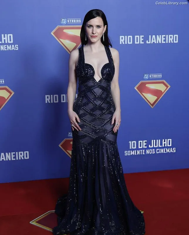 Rachel Brosnahan photo 20 of 1301