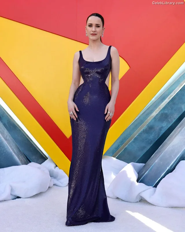 Rachel Brosnahan photo 12 of 1301