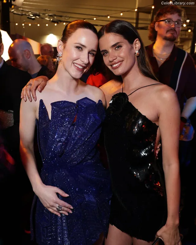 Rachel Brosnahan photo 22 of 1301