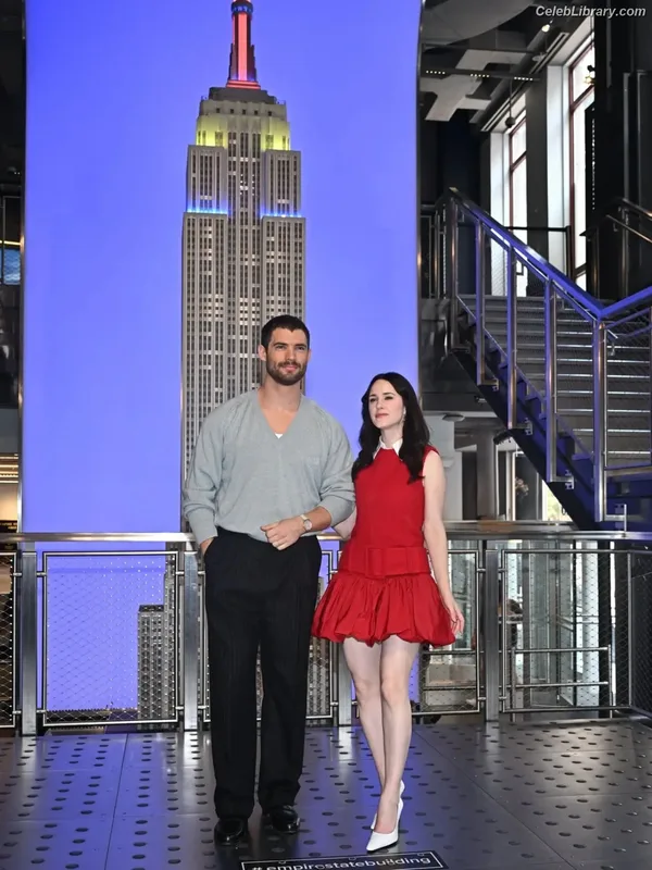 Rachel Brosnahan photo 11 of 1301