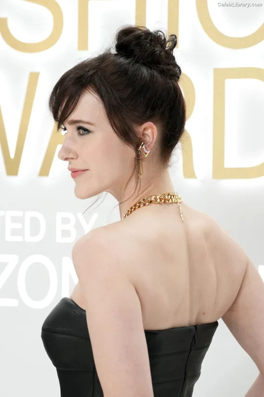 Rachel Brosnahan photo 20 of 1301