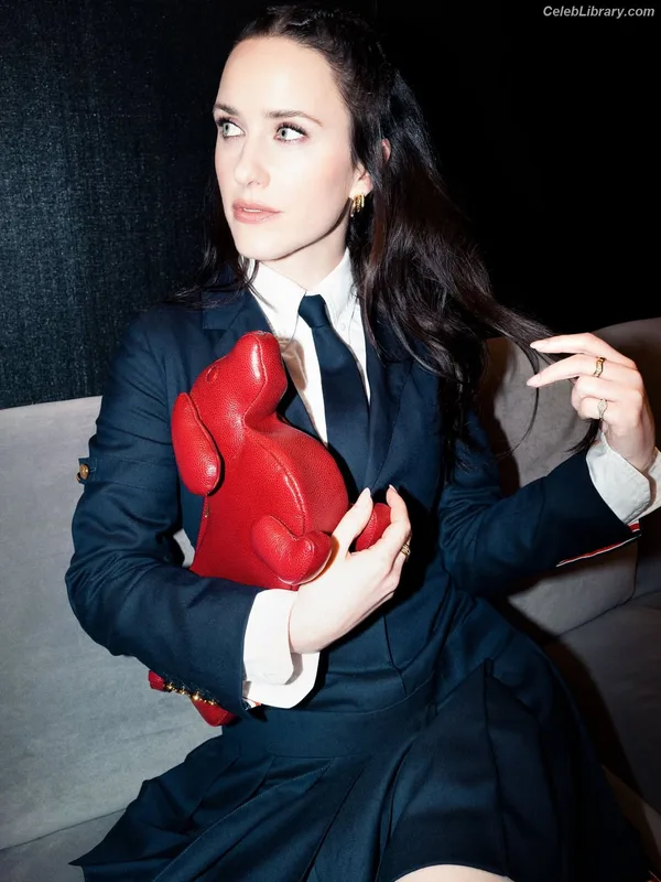 Rachel Brosnahan photo 23 of 1301