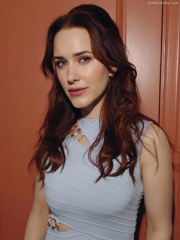 Rachel Brosnahan photo 11 of 1301