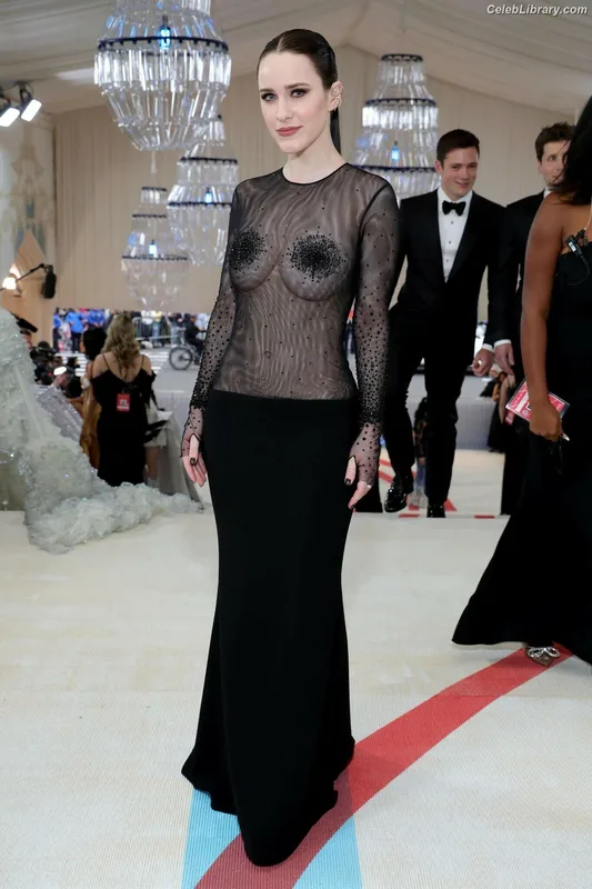 Rachel Brosnahan photo 18 of 1301