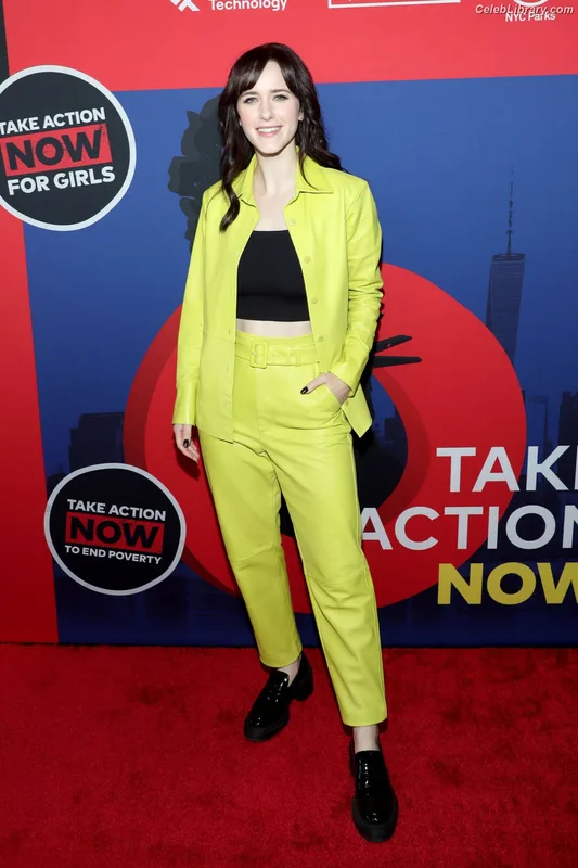 Rachel Brosnahan photo 23 of 1301