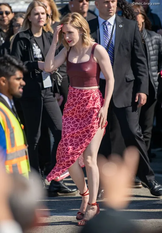 Rachel Brosnahan photo 15 of 1301