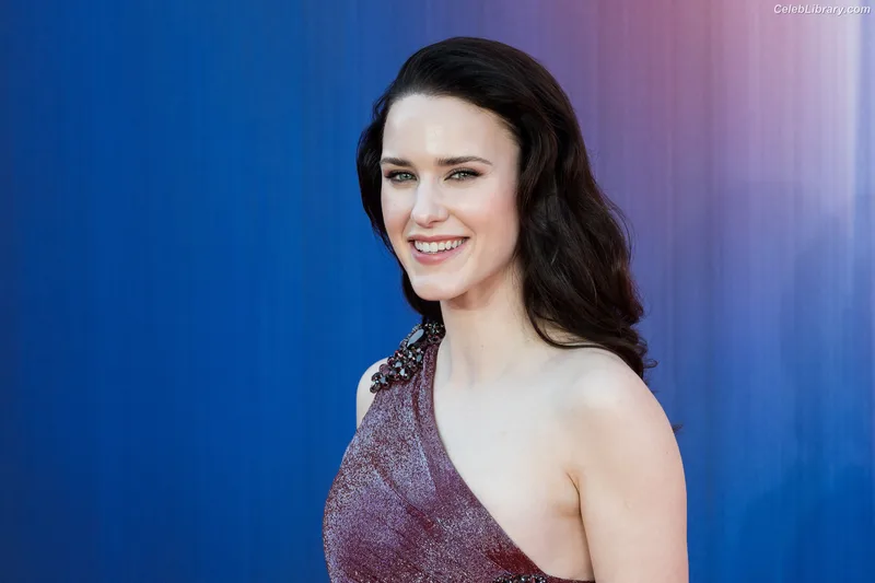 Rachel Brosnahan photo 13 of 1301