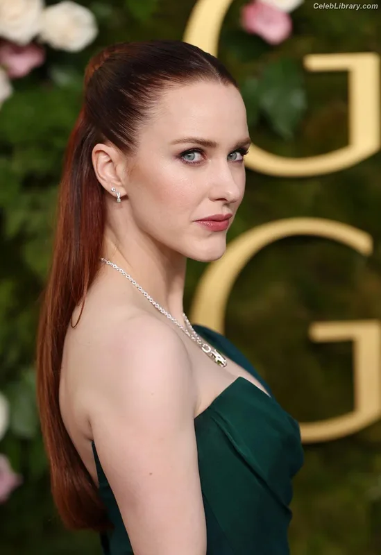 Rachel Brosnahan photo 12 of 1301