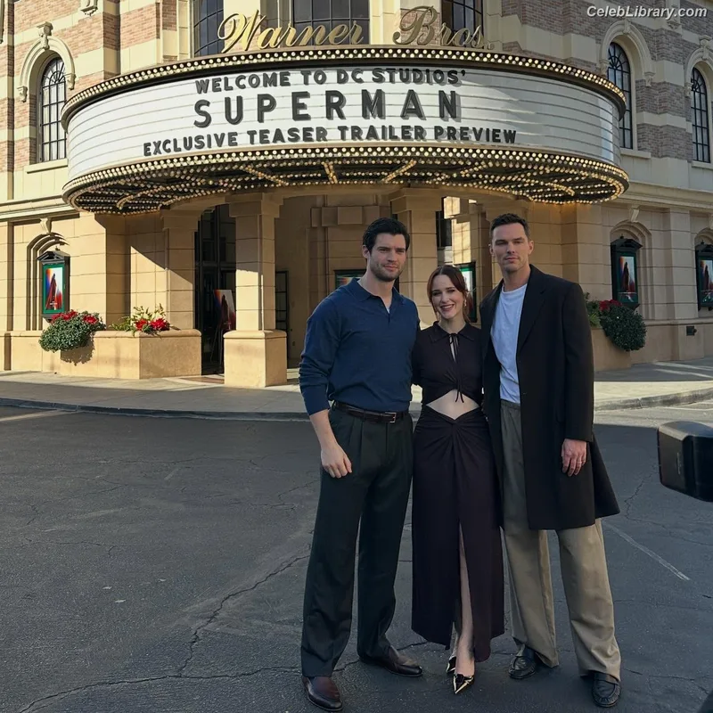 Rachel Brosnahan photo 9 of 1301