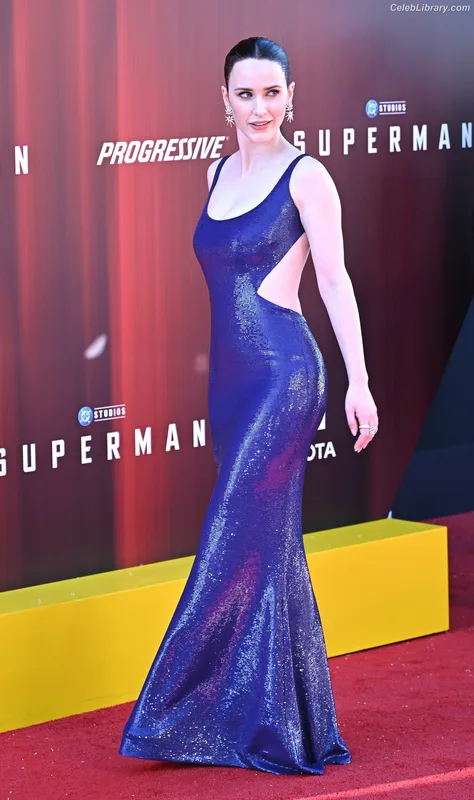 Rachel Brosnahan photo 7 of 1301