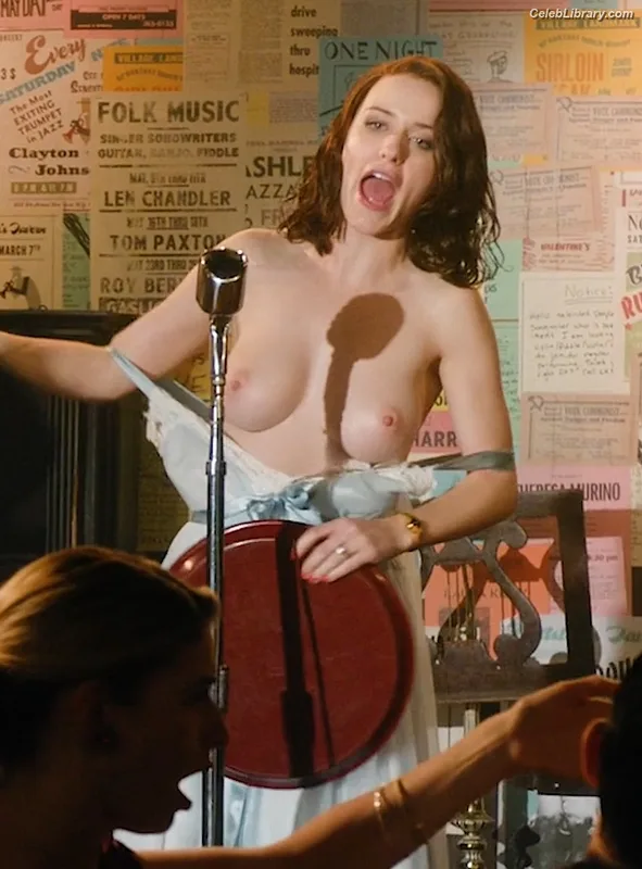 Rachel Brosnahan photo 9 of 1301