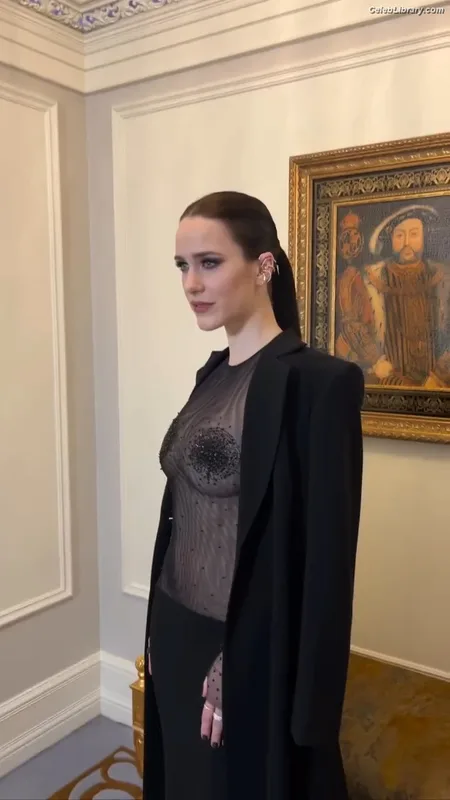 Rachel Brosnahan photo 24 of 1301