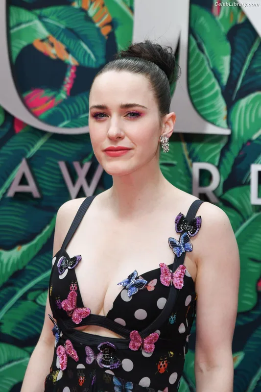 Rachel Brosnahan photo 18 of 1301