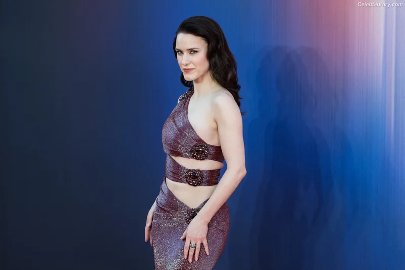 Rachel Brosnahan photo 15 of 1301