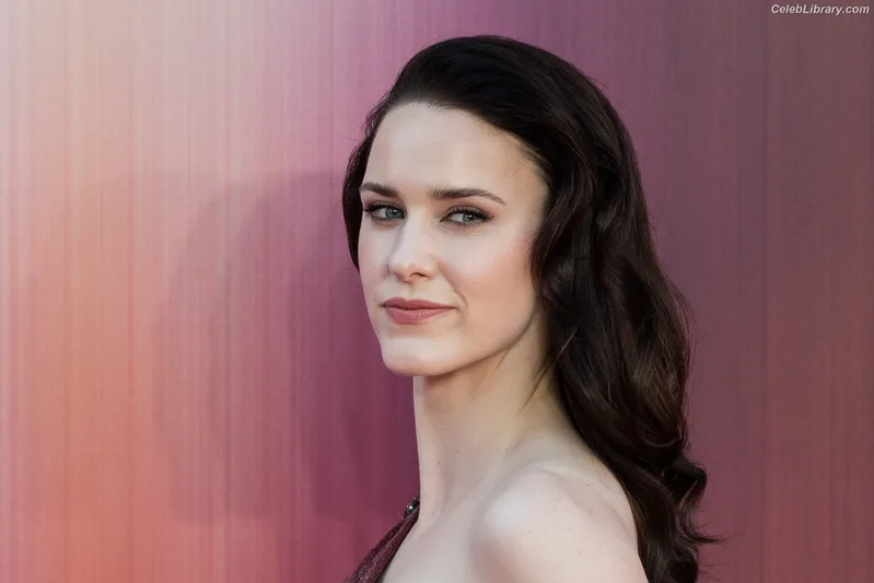 Rachel Brosnahan photo 16 of 1301