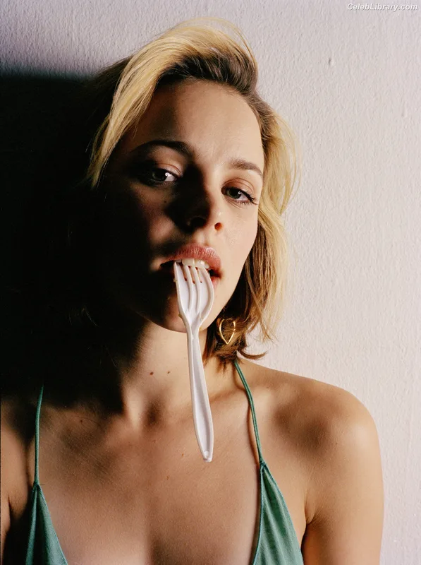 Rachel McAdams photo 4 of 251