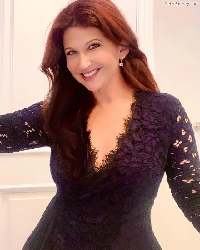 Rachel Nichols photo 3 of 91