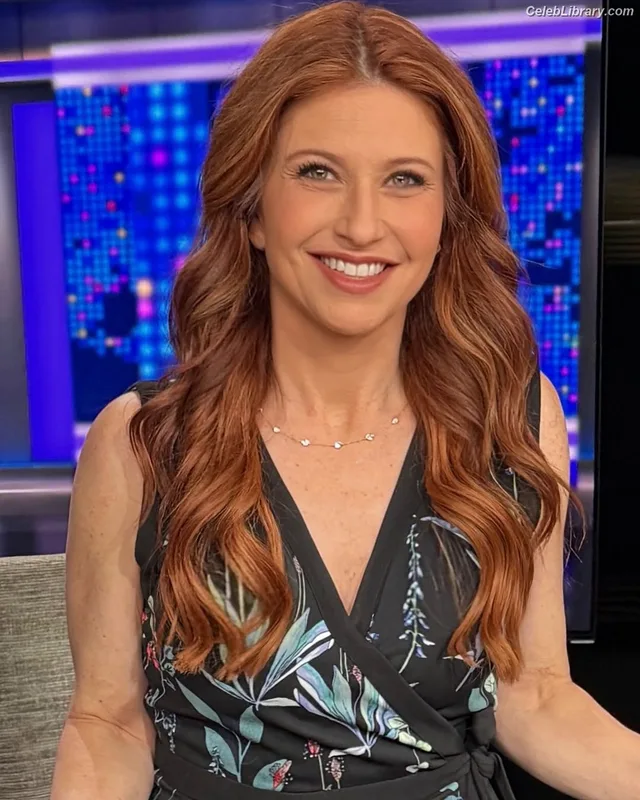 Rachel Nichols photo 7 of 91