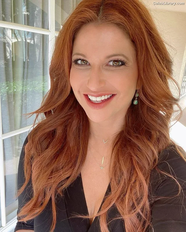 Rachel Nichols photo 8 of 91