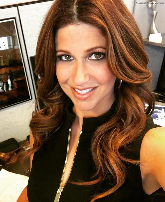 Rachel Nichols photo 10 of 91