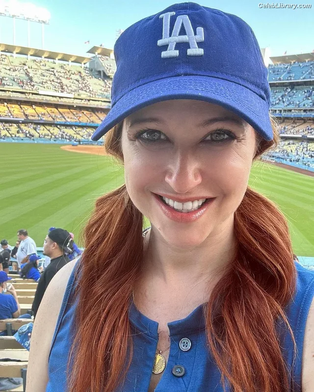 Rachel Nichols photo 6 of 91