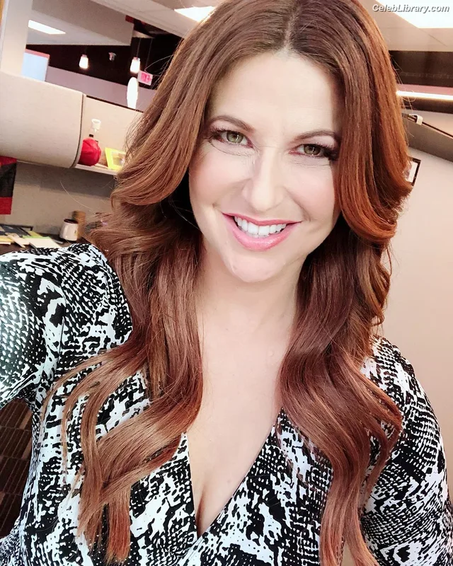 Rachel Nichols photo 18 of 91