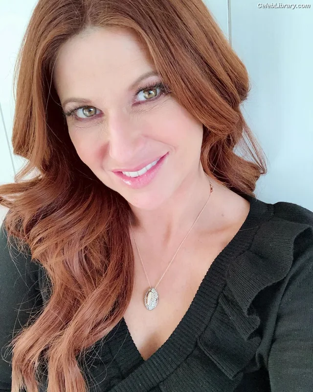 Rachel Nichols photo 21 of 91
