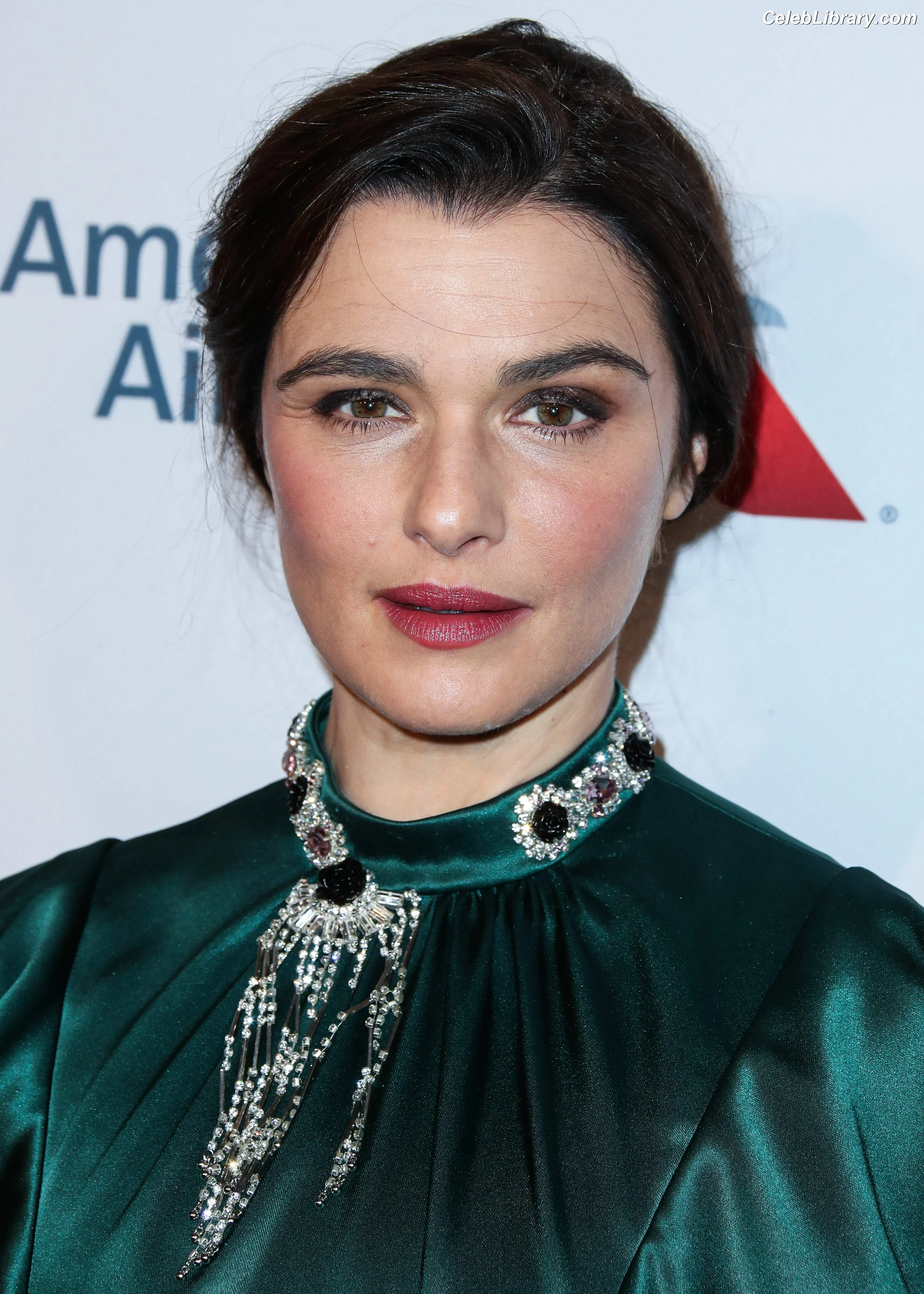 Rachel Weisz photo 21 of 330