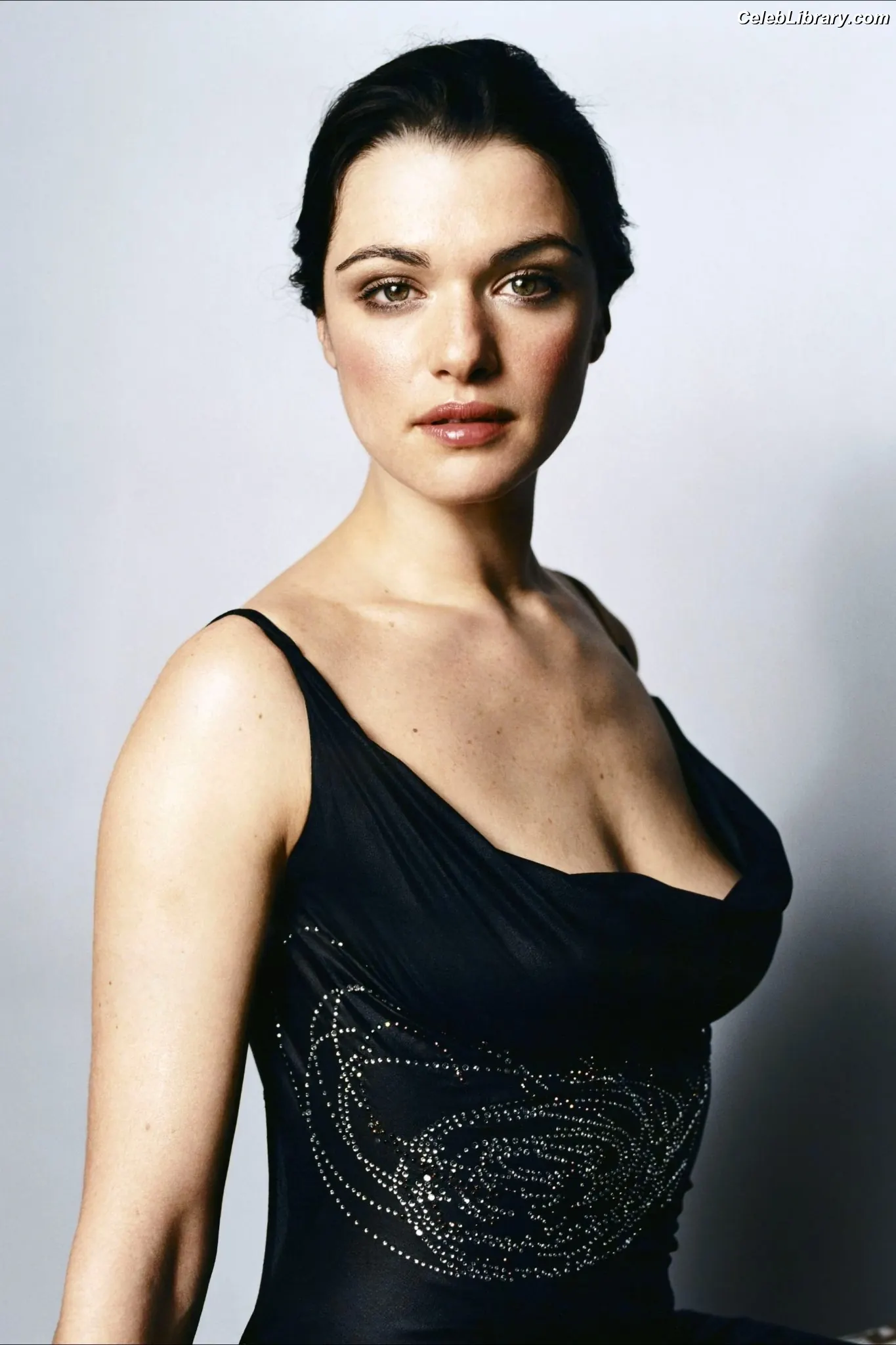 Rachel Weisz photo 8 of 330