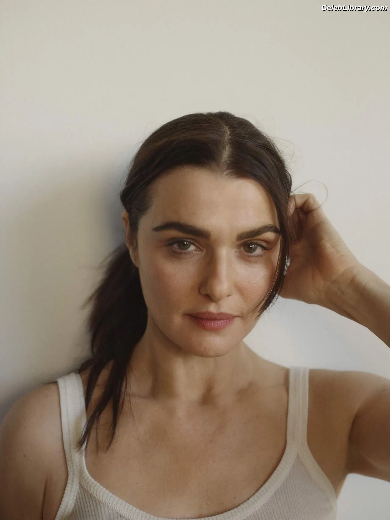 Rachel Weisz photo 4 of 330