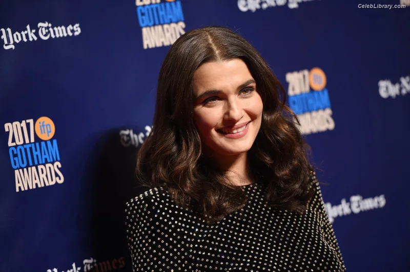 Rachel Weisz photo 2 of 330