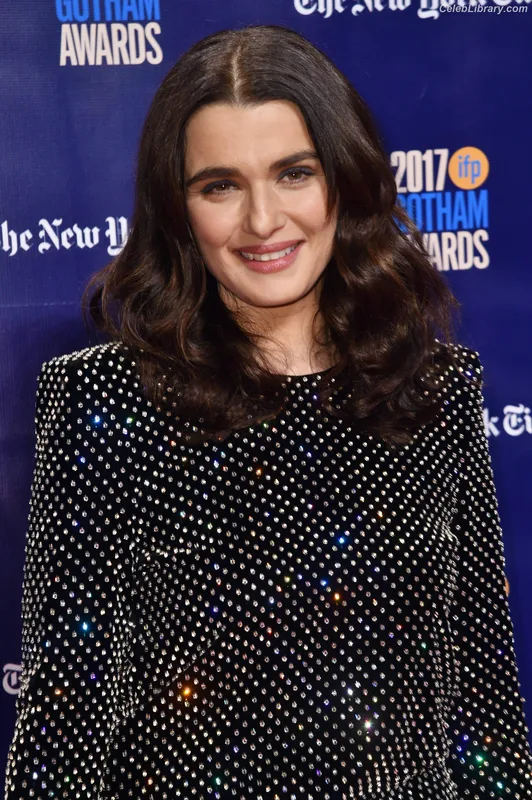 Rachel Weisz photo 21 of 330