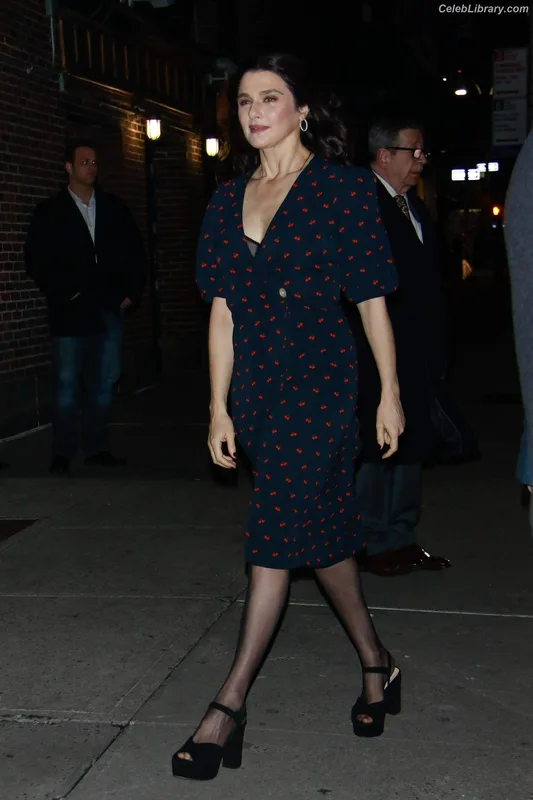 Rachel Weisz photo 12 of 330
