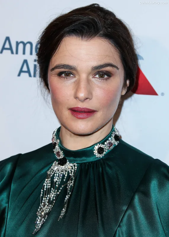 Rachel Weisz photo 21 of 330