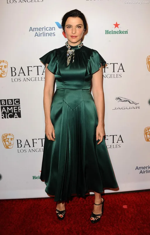 Rachel Weisz photo 2 of 330