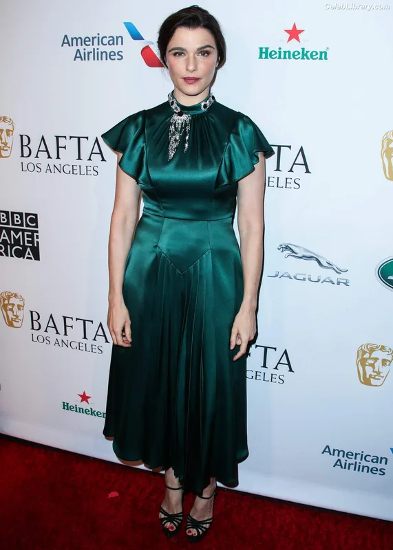 Rachel Weisz photo 10 of 330