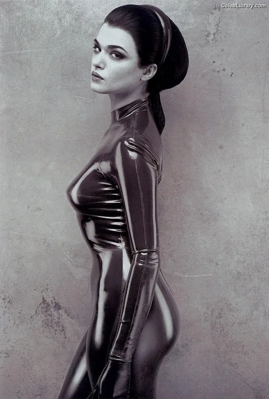 Rachel Weisz photo 17 of 330