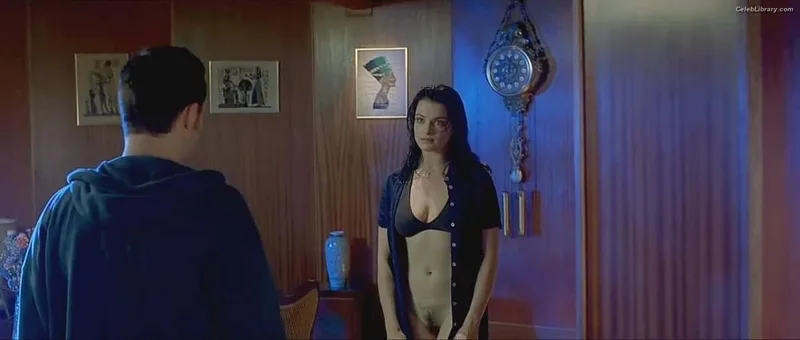 Rachel Weisz photo 14 of 330