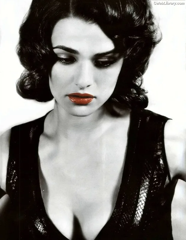 Rachel Weisz photo 18 of 330
