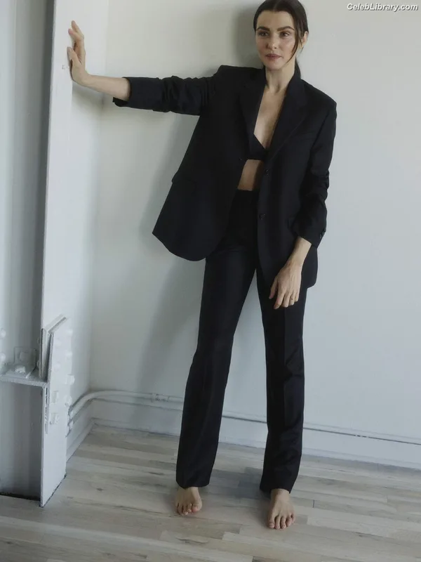 Rachel Weisz photo 7 of 330