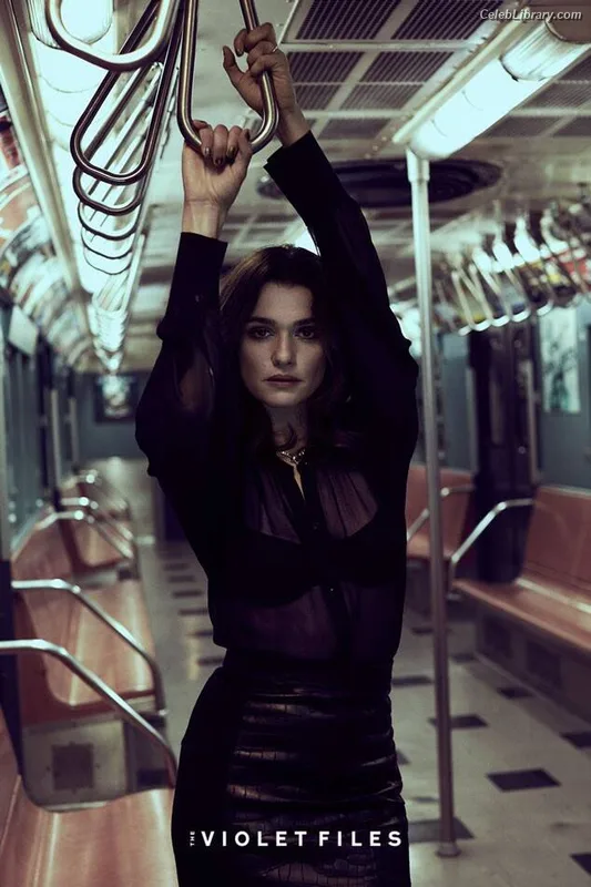 Rachel Weisz photo 14 of 330