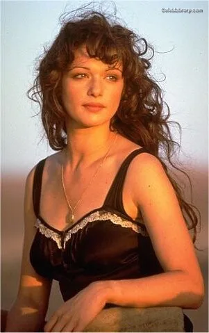 Rachel Weisz photo 24 of 330