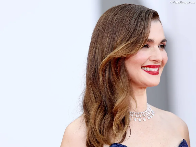 Rachel Weisz photo 7 of 330