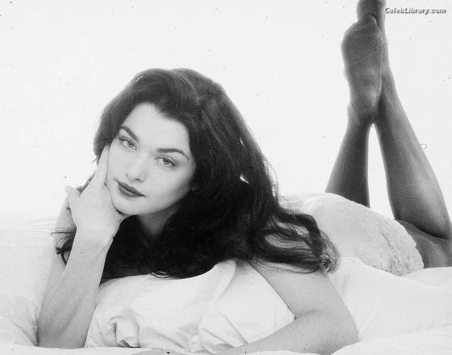 Rachel Weisz photo 13 of 330