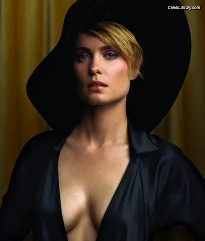 Radha Mitchell photo 18 of 42